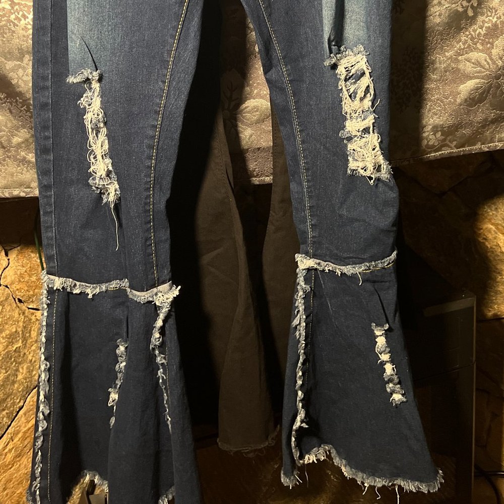 WOMENS JEANS